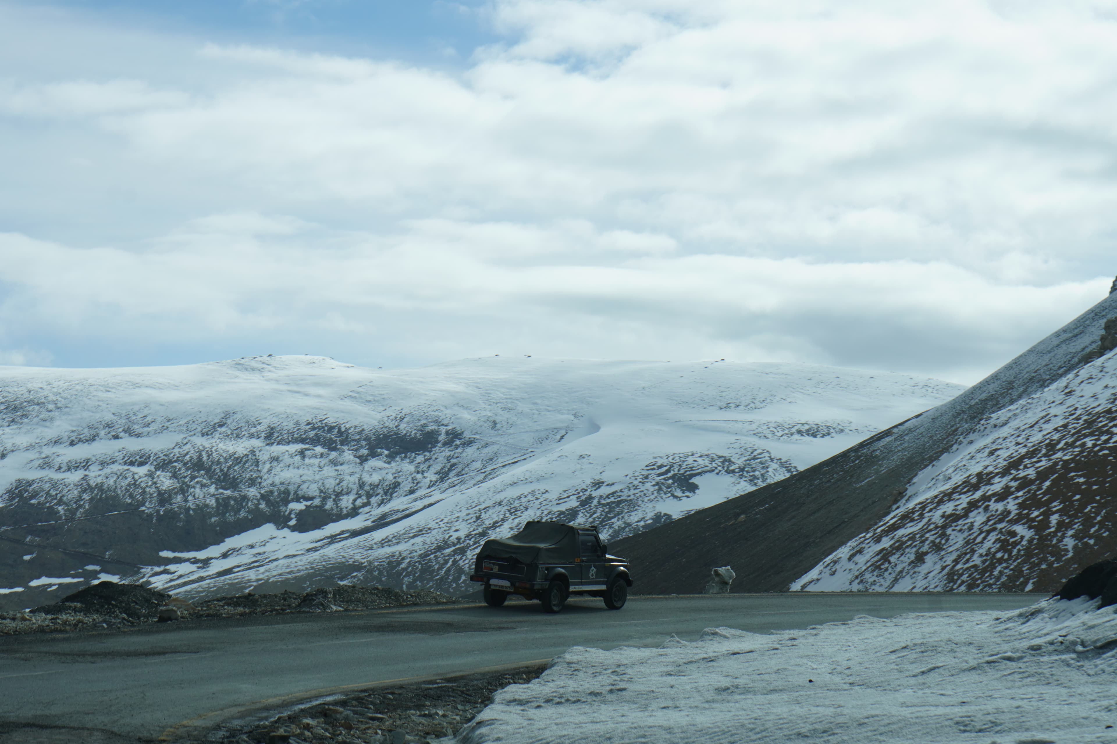Ladakh Winter — SUV Expedition 8